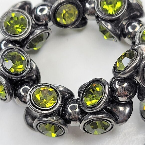 EMERALD Green Glass Bead Stretch Bracelet - Picture 3 of 8